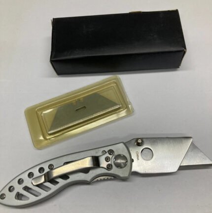 Folding Razor Knife/Box Cutter – Clip – Blades -NOS -Circa 1998