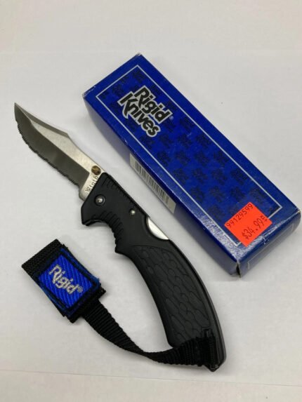 Rigid Folding Knife – RG54 – Full Serrated Blade – Pocket Clip/Hoop & Loop Ring – Kit Rae